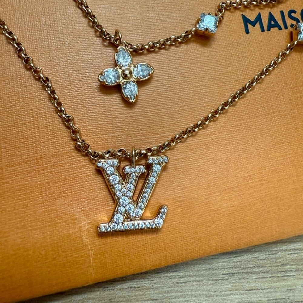Louis Vuitton  Lady Double Chain Necklace - Picture 6 of 7